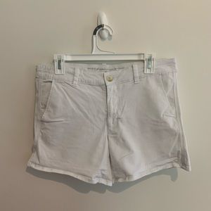 White American Eagle shorts